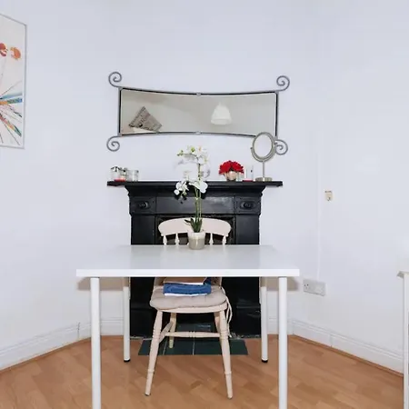 Nyaraló Inviting & Central 3bd House - Portobello Dublin