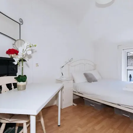 Σπίτι διακοπών Inviting & Central 3bd House - Portobello