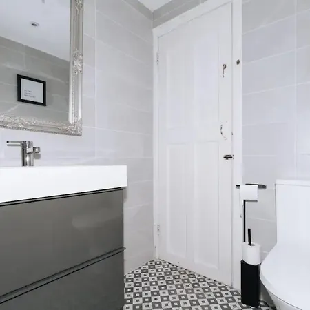 Inviting & Central 3bd House - Portobello Holiday home
