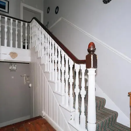 Inviting & Central 3bd House - Portobello Holiday home *